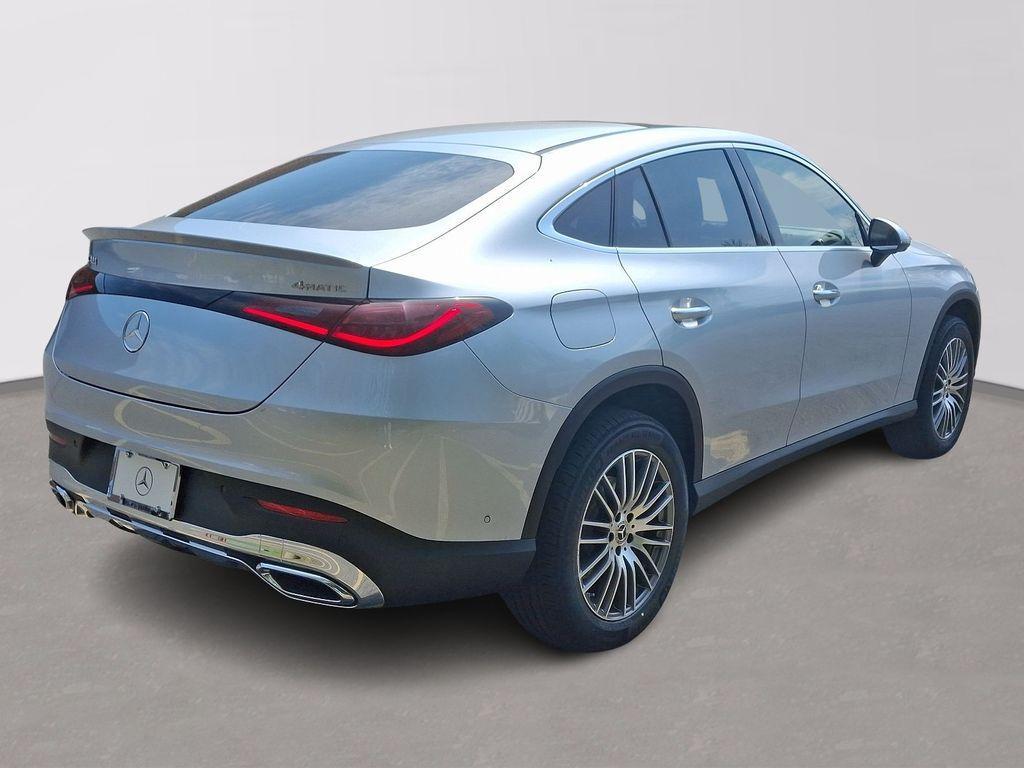 new 2025 Mercedes-Benz GLC 300 car, priced at $64,935