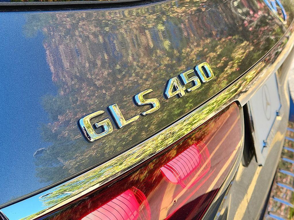 new 2026 Mercedes-Benz GLS 450 car, priced at $101,135