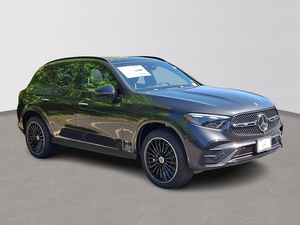 new 2025 Mercedes-Benz GLC 300 car, priced at $66,285