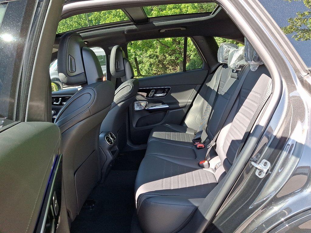 new 2025 Mercedes-Benz GLC 300 car, priced at $66,285