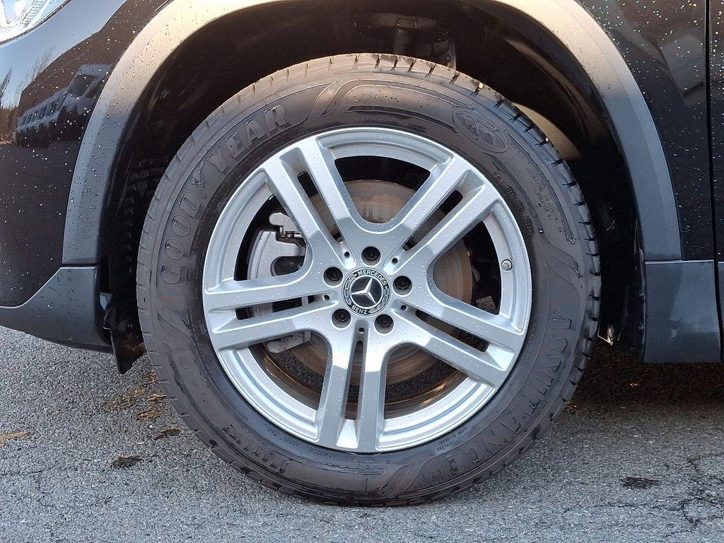used 2022 Mercedes-Benz GLA 250 car, priced at $29,300