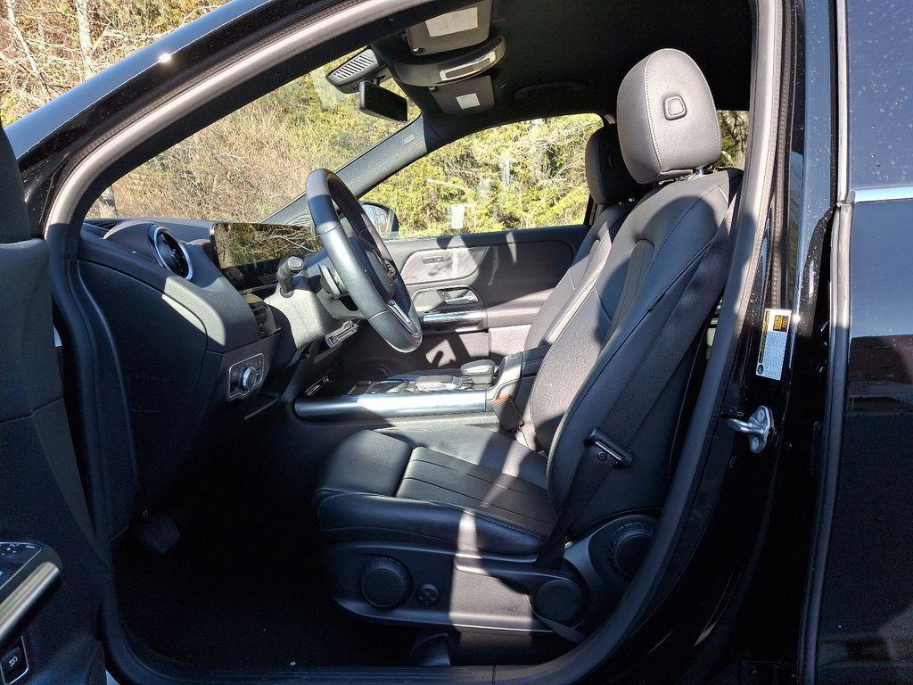 used 2022 Mercedes-Benz GLA 250 car, priced at $29,300