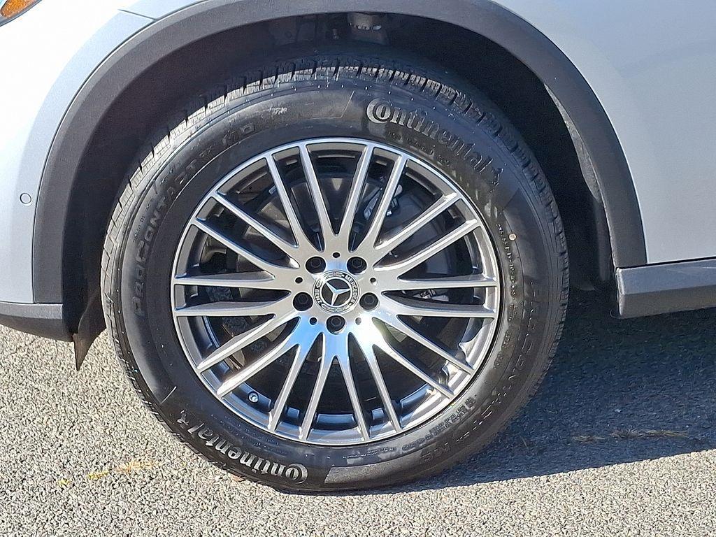 used 2025 Mercedes-Benz GLC 300 car, priced at $48,200