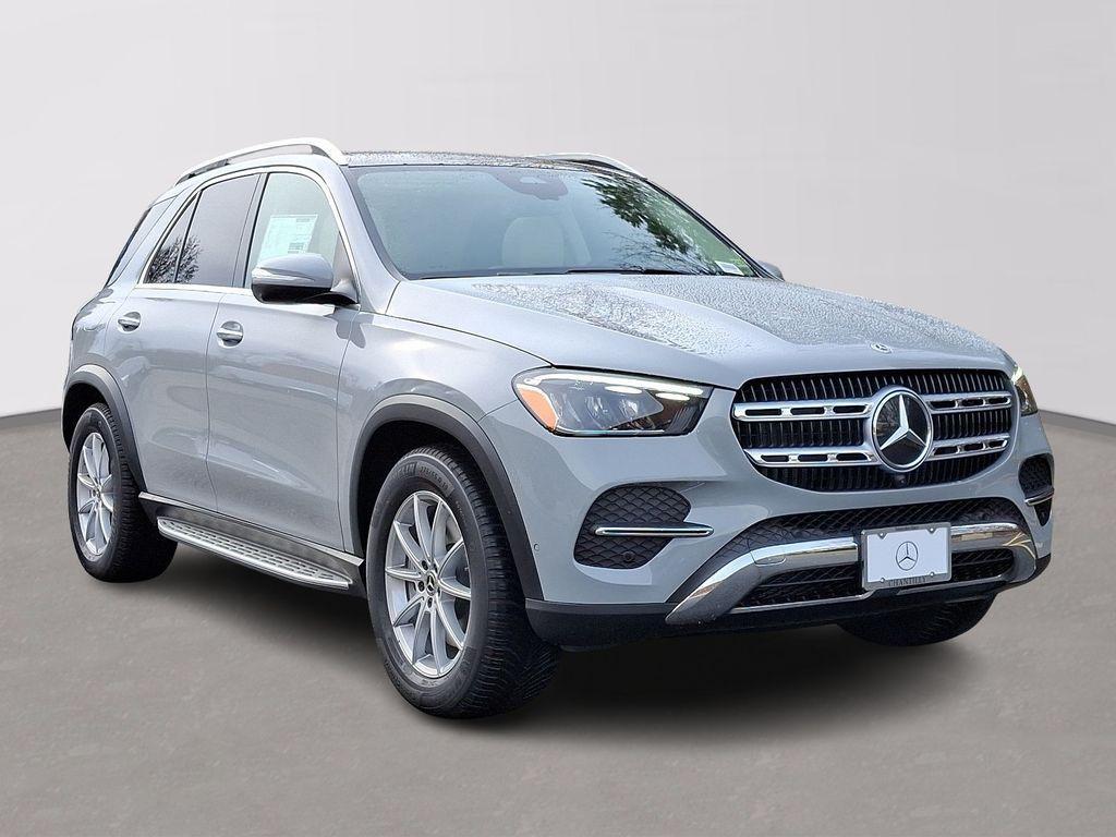 new 2025 Mercedes-Benz GLE 450 car, priced at $79,640