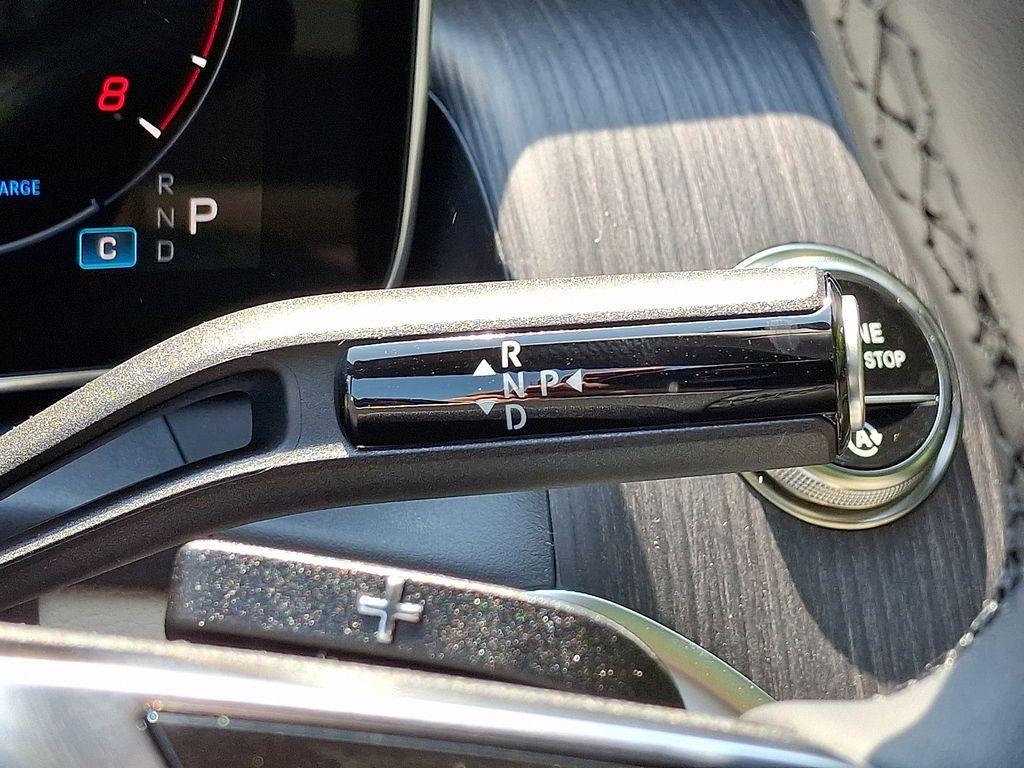 new 2025 Mercedes-Benz GLC 300 car, priced at $55,985