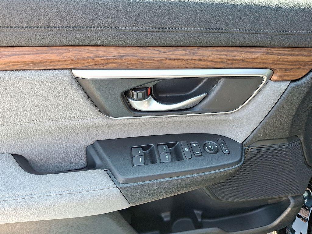 used 2022 Honda CR-V car, priced at $26,200