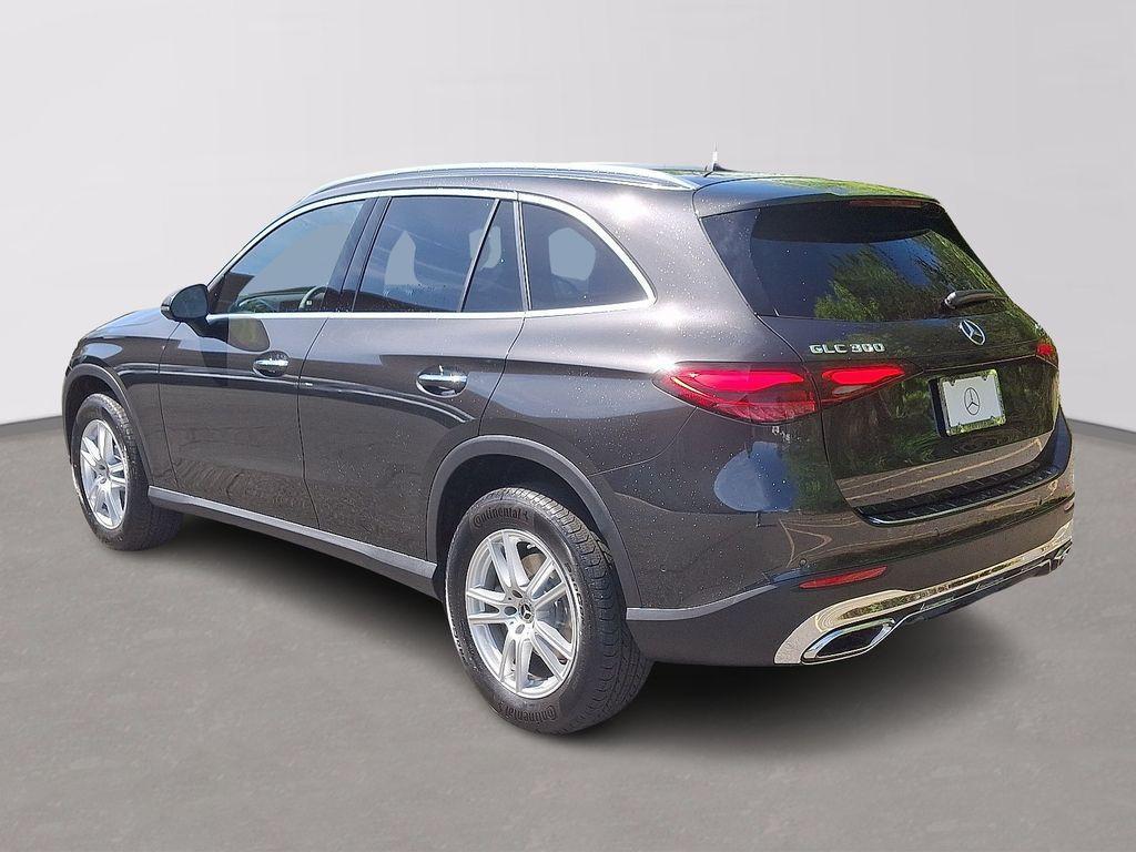 new 2025 Mercedes-Benz GLC 300 car, priced at $56,280