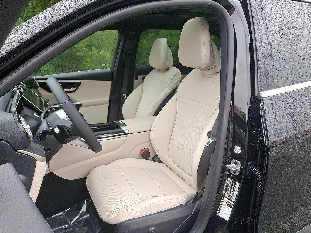 new 2025 Mercedes-Benz GLC 350e car, priced at $68,720