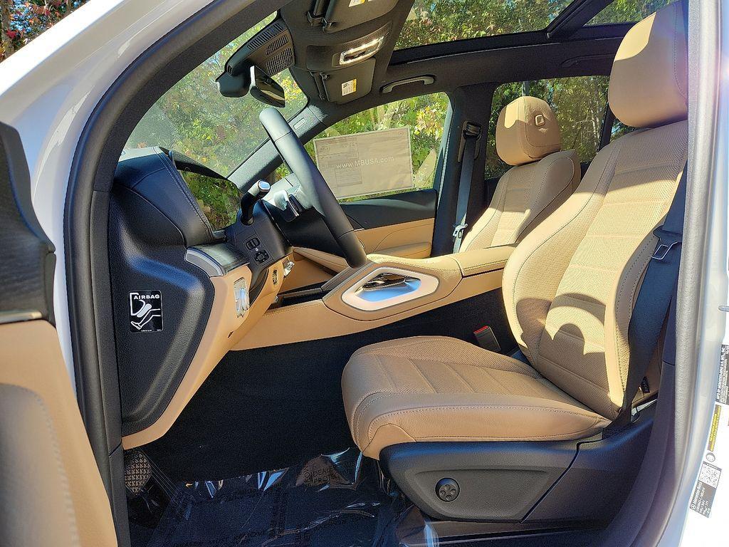 new 2026 Mercedes-Benz GLE 450 car, priced at $80,335