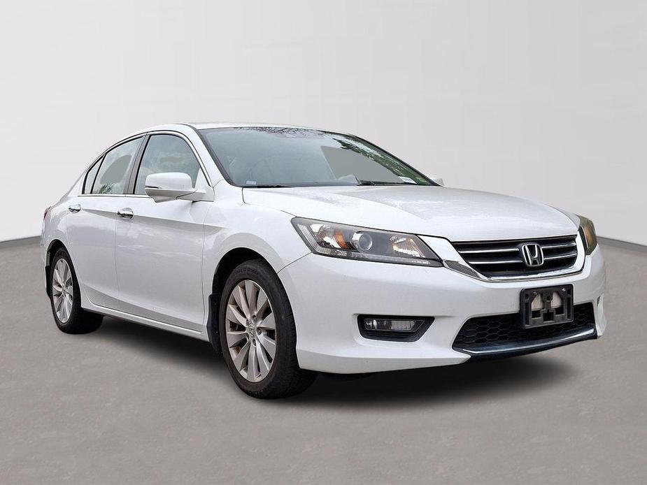 used 2015 Honda Accord car, priced at $17,300