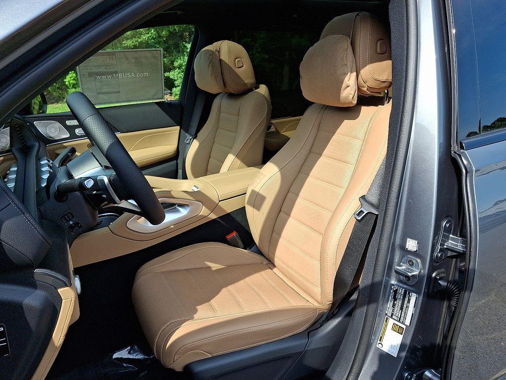 new 2025 Mercedes-Benz GLS 450 car, priced at $102,890