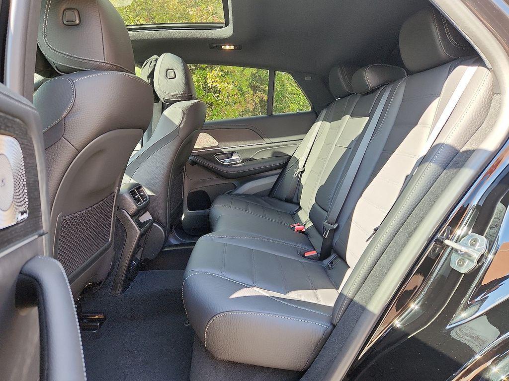 new 2026 Mercedes-Benz GLE 450 car, priced at $90,050