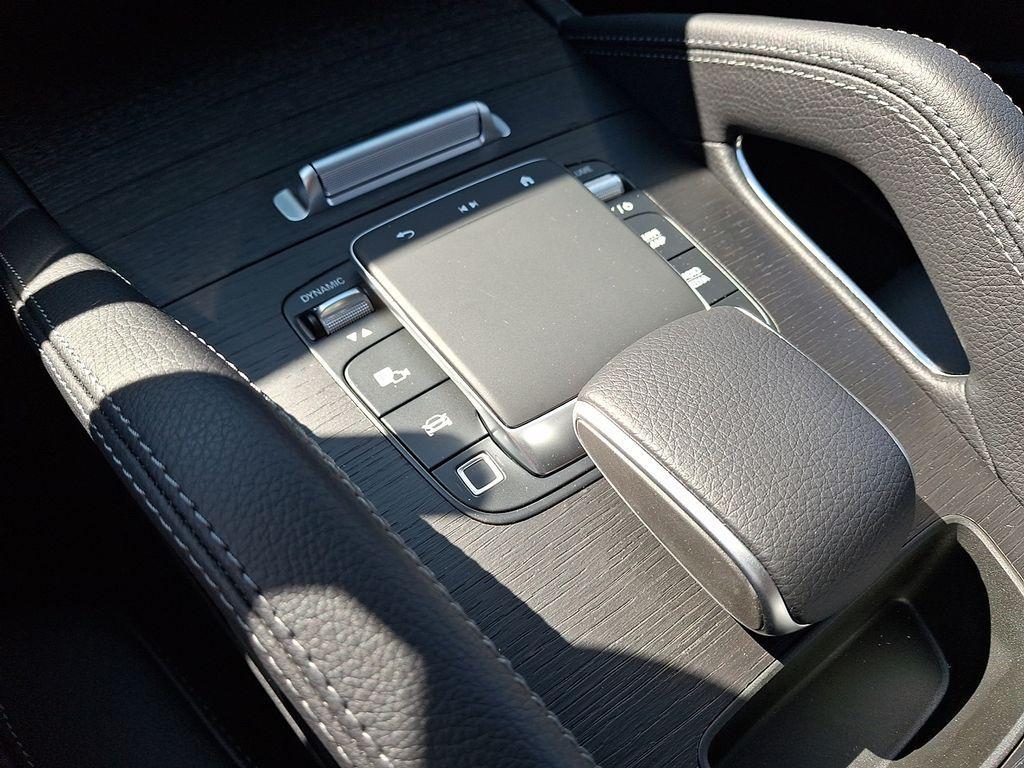 new 2026 Mercedes-Benz GLE 350 car, priced at $71,465