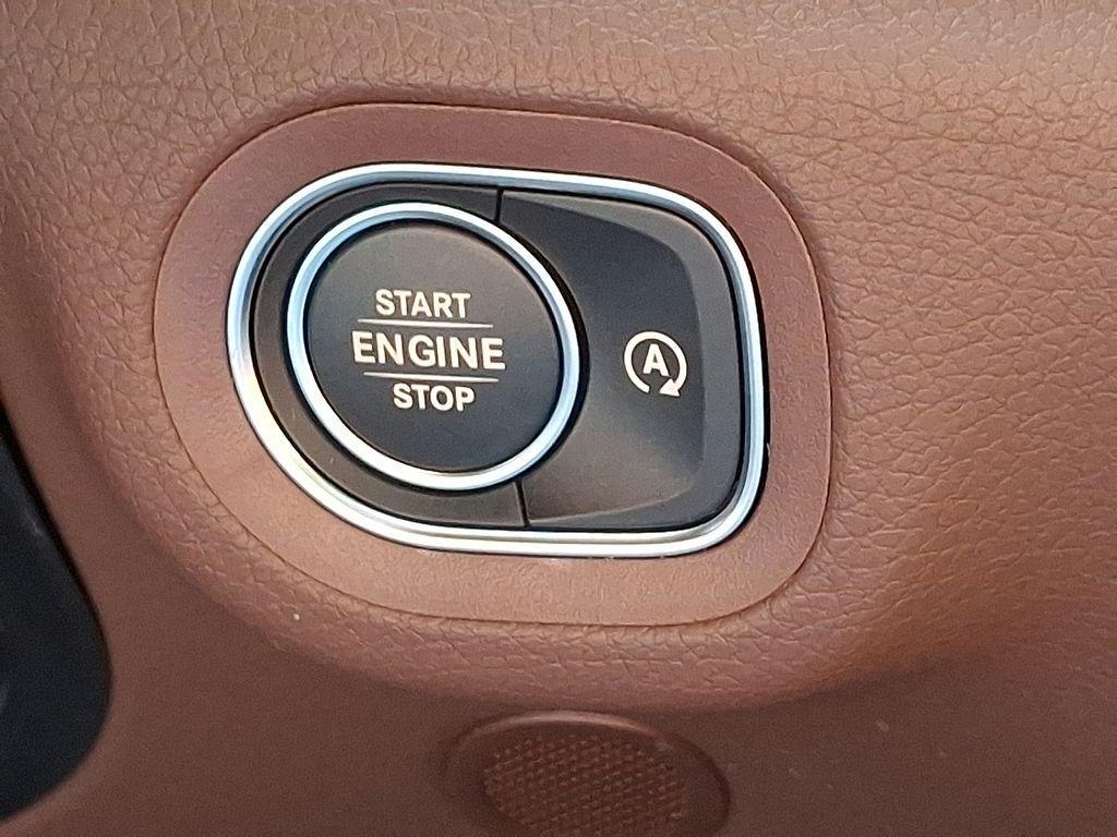 new 2025 Mercedes-Benz GLE 350 car, priced at $72,680