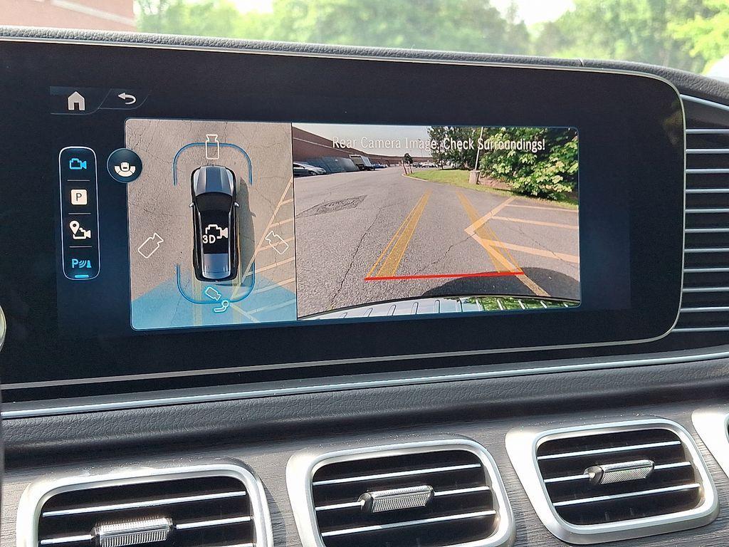 new 2025 Mercedes-Benz GLS 580 car, priced at $124,850