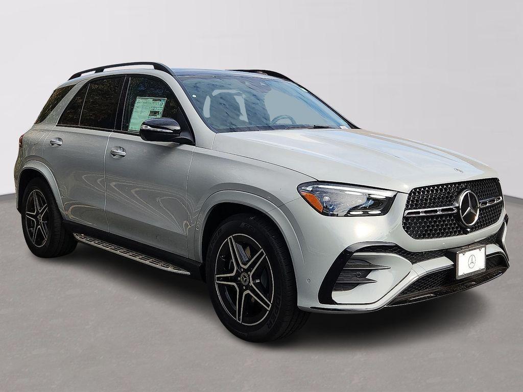 new 2026 Mercedes-Benz GLE 450 car, priced at $89,035