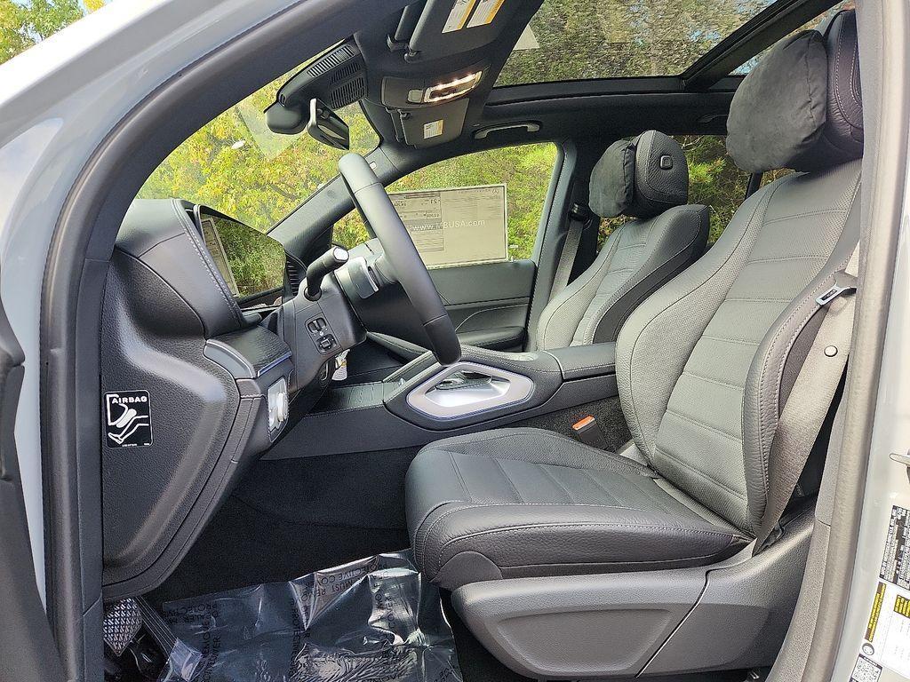 new 2026 Mercedes-Benz GLE 450 car, priced at $89,035