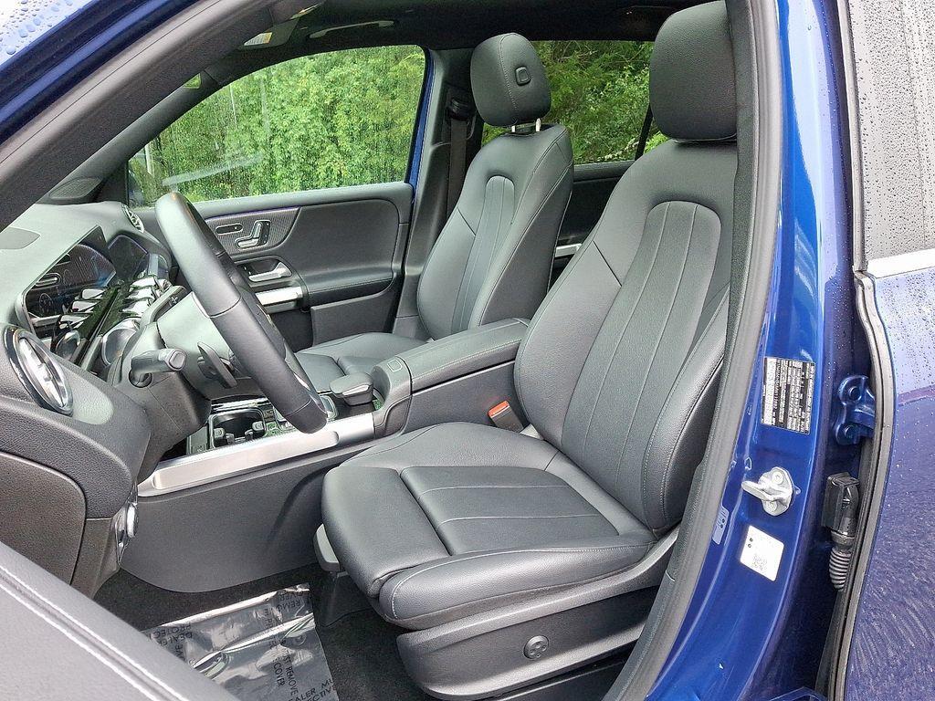 used 2021 Mercedes-Benz GLB 250 car, priced at $26,000