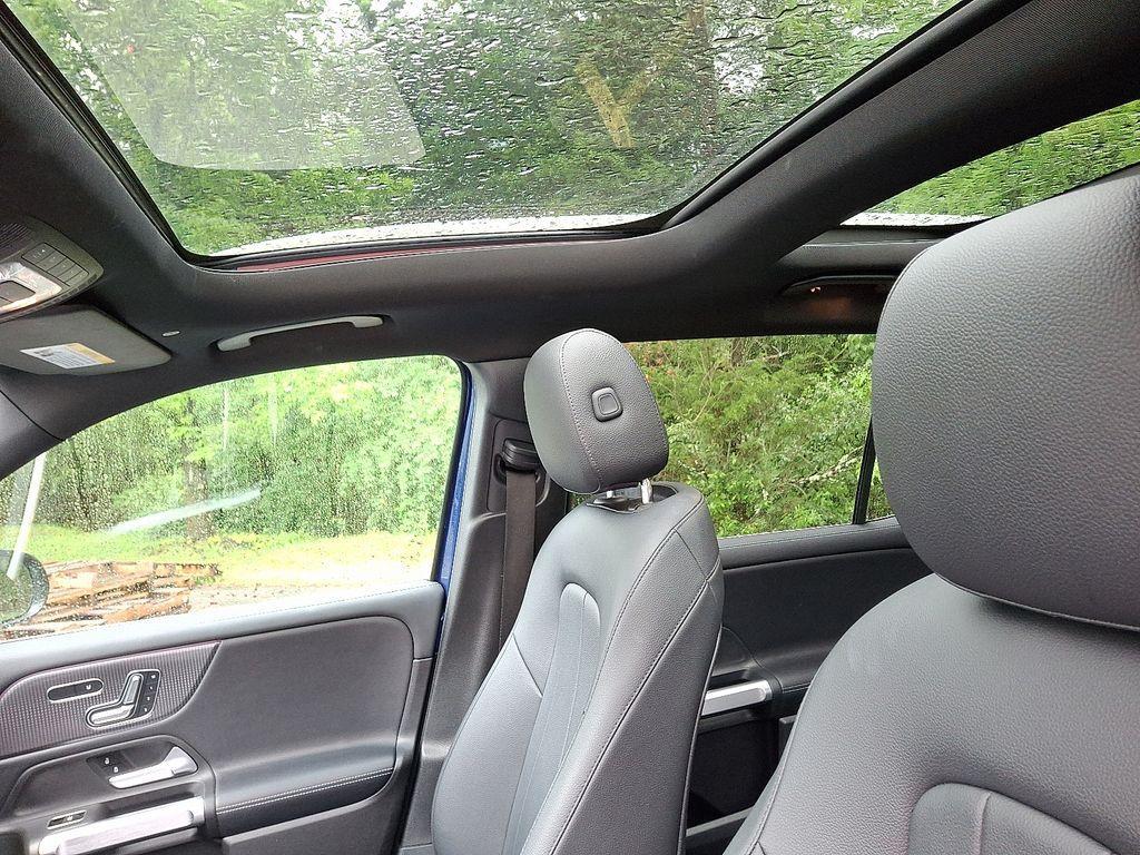 used 2021 Mercedes-Benz GLB 250 car, priced at $26,000