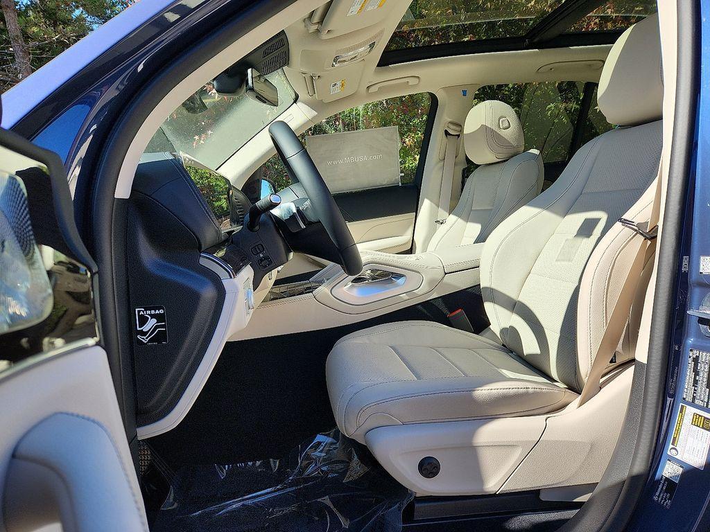 new 2026 Mercedes-Benz GLE 450 car, priced at $82,815