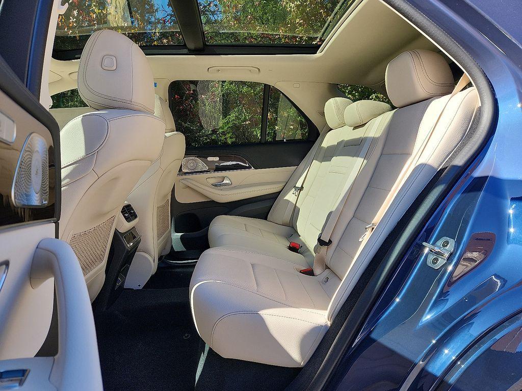new 2026 Mercedes-Benz GLE 450 car, priced at $82,815