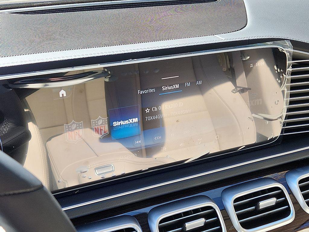 new 2026 Mercedes-Benz GLE 450 car, priced at $82,815