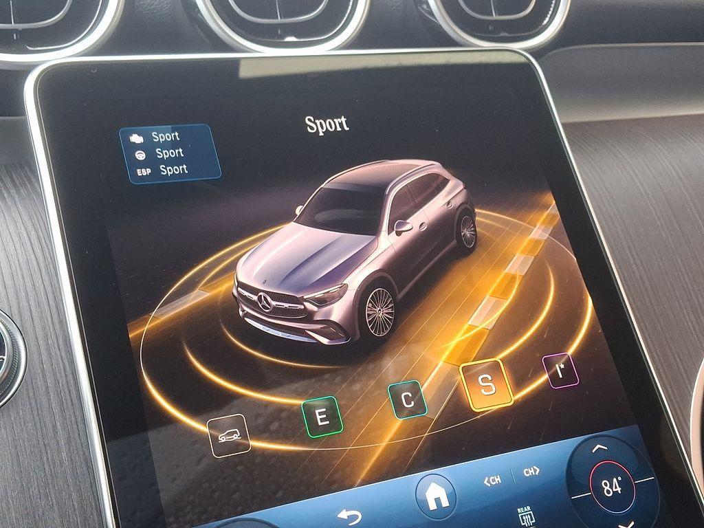 new 2025 Mercedes-Benz GLC 300 car, priced at $55,985