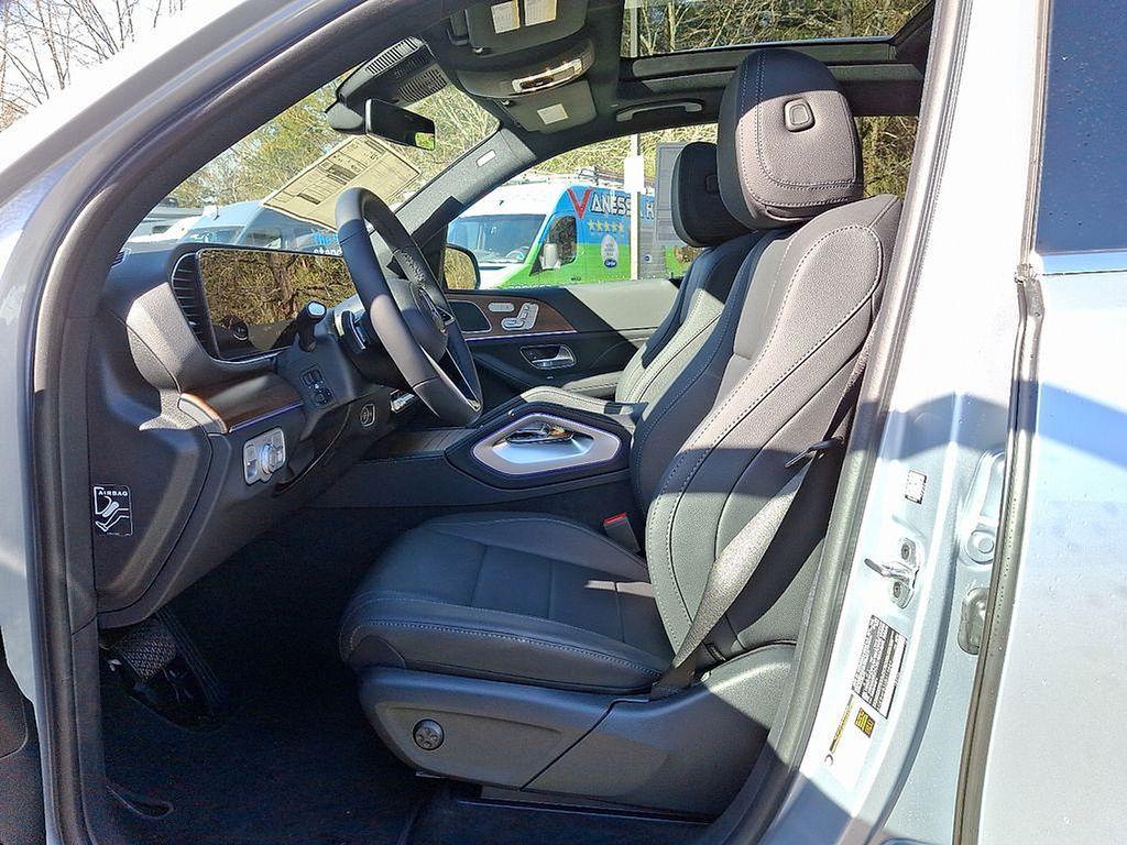 used 2025 Mercedes-Benz GLE 350 car, priced at $57,627