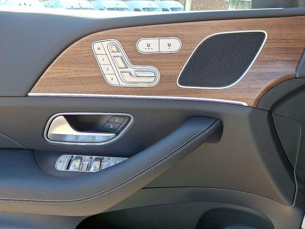 used 2025 Mercedes-Benz GLE 350 car, priced at $57,627