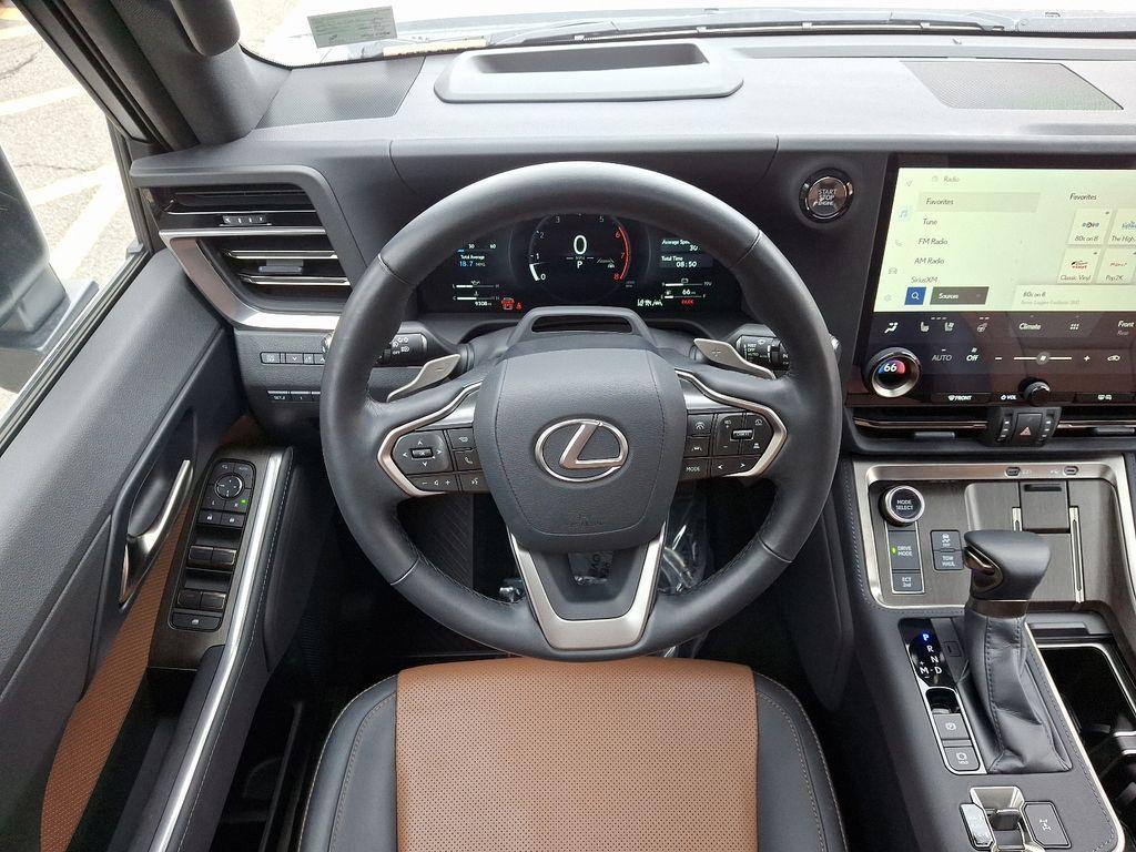 used 2024 Lexus GX 550 car, priced at $80,506