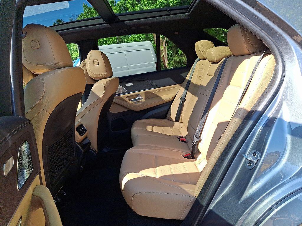 new 2025 Mercedes-Benz GLE 350 car, priced at $81,105