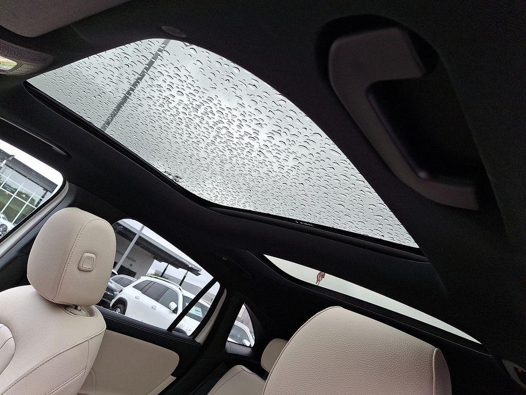 new 2026 Mercedes-Benz GLA 250 car