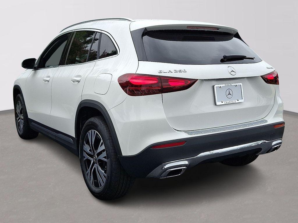 new 2026 Mercedes-Benz GLA 250 car