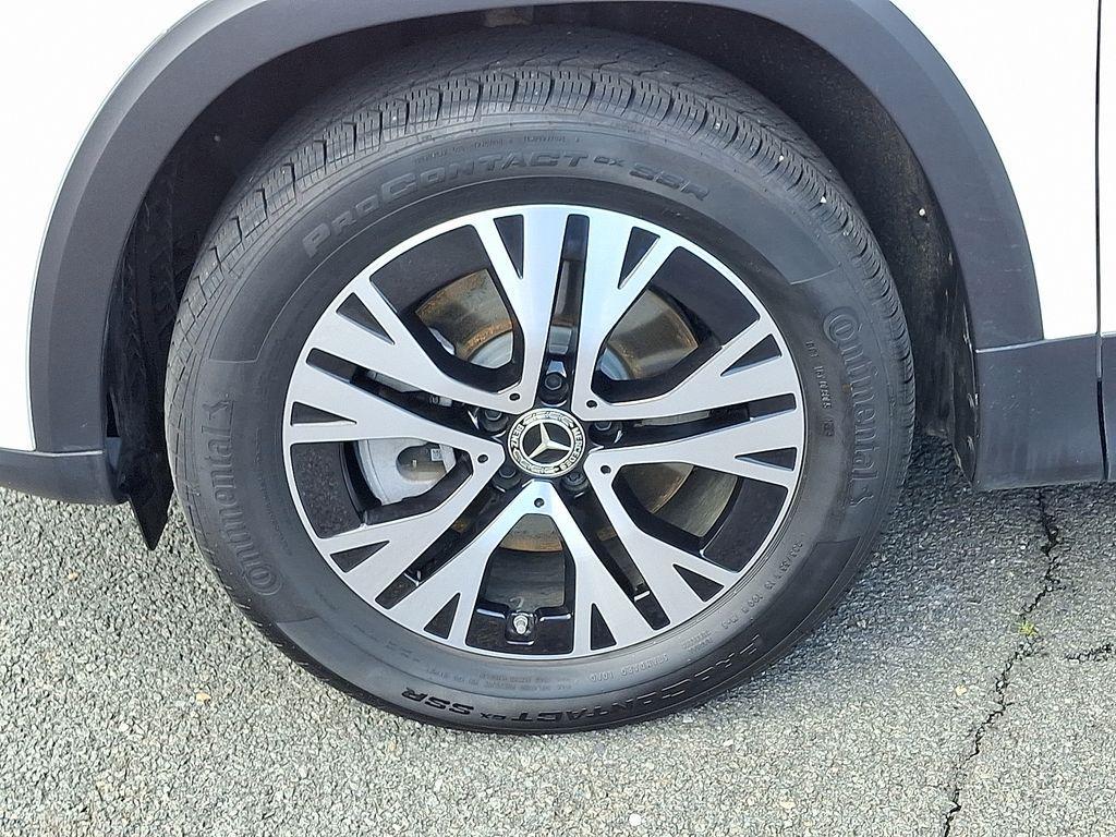 used 2025 Mercedes-Benz GLB 250 car, priced at $46,500