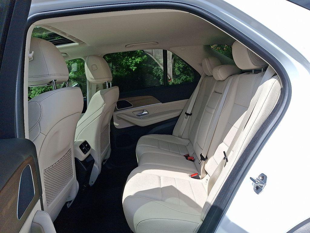 used 2025 Mercedes-Benz GLE 350 car, priced at $59,500