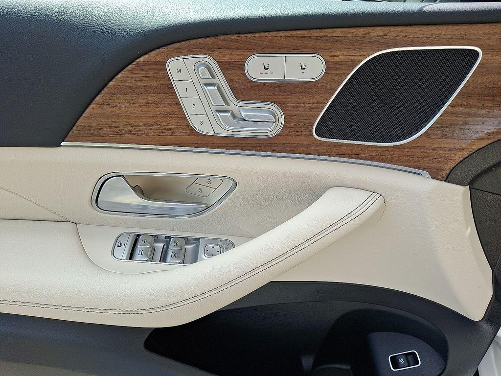 used 2025 Mercedes-Benz GLE 350 car, priced at $59,500
