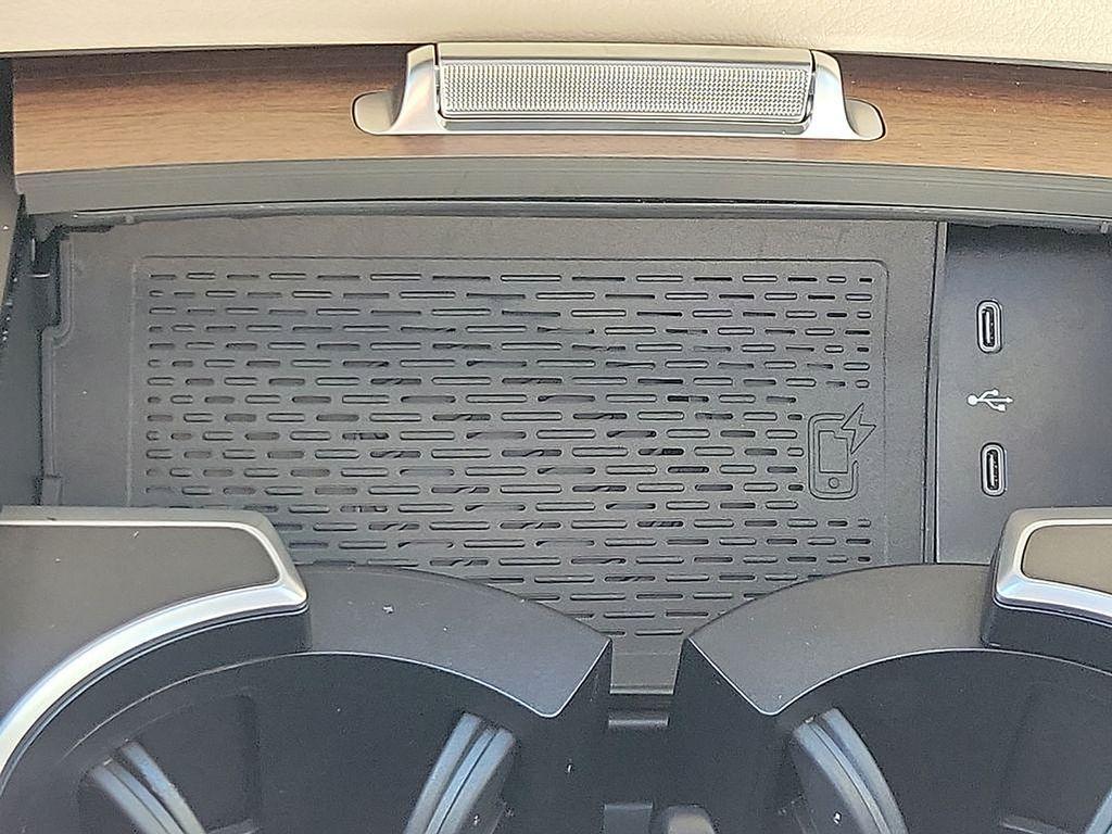 used 2025 Mercedes-Benz GLE 350 car, priced at $58,900