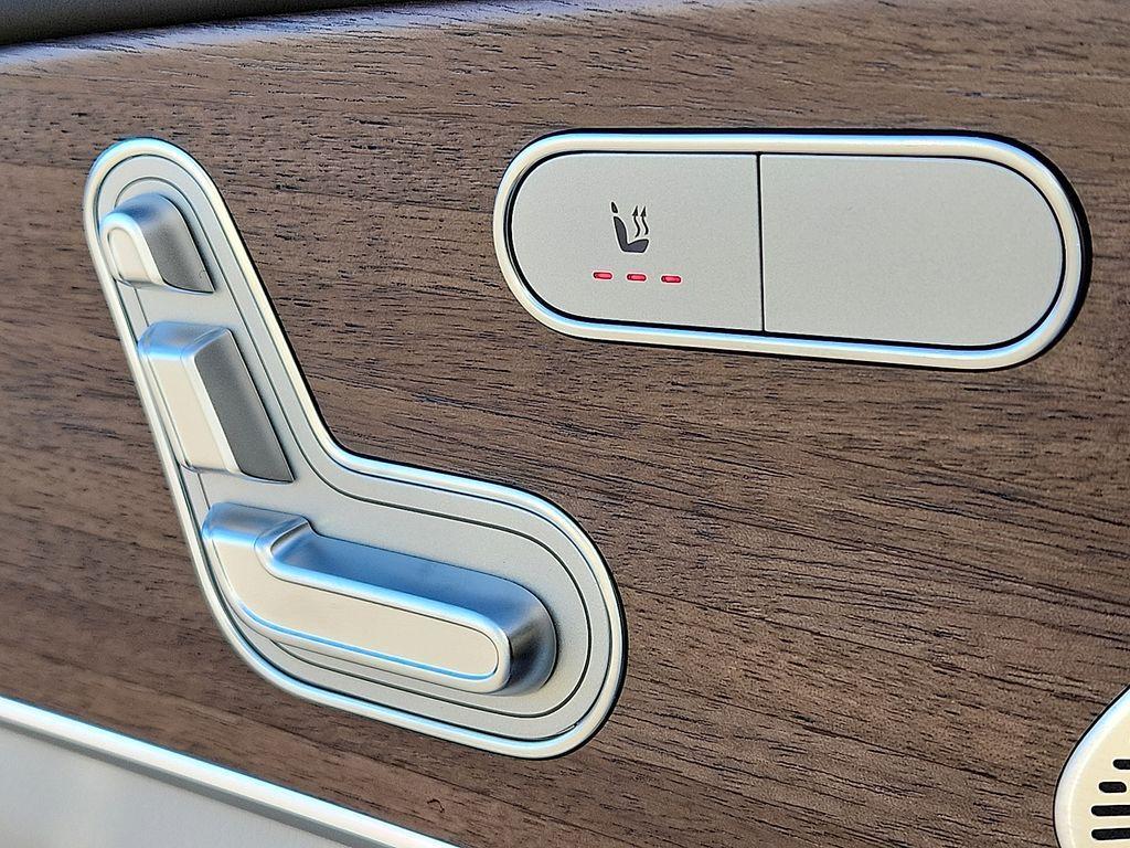 new 2026 Mercedes-Benz AMG GLS 63 car, priced at $161,730