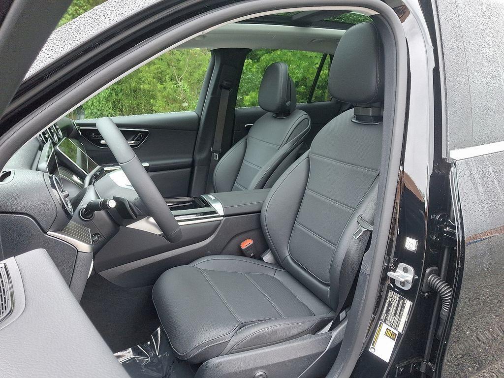 new 2025 Mercedes-Benz GLC 350e car, priced at $65,400