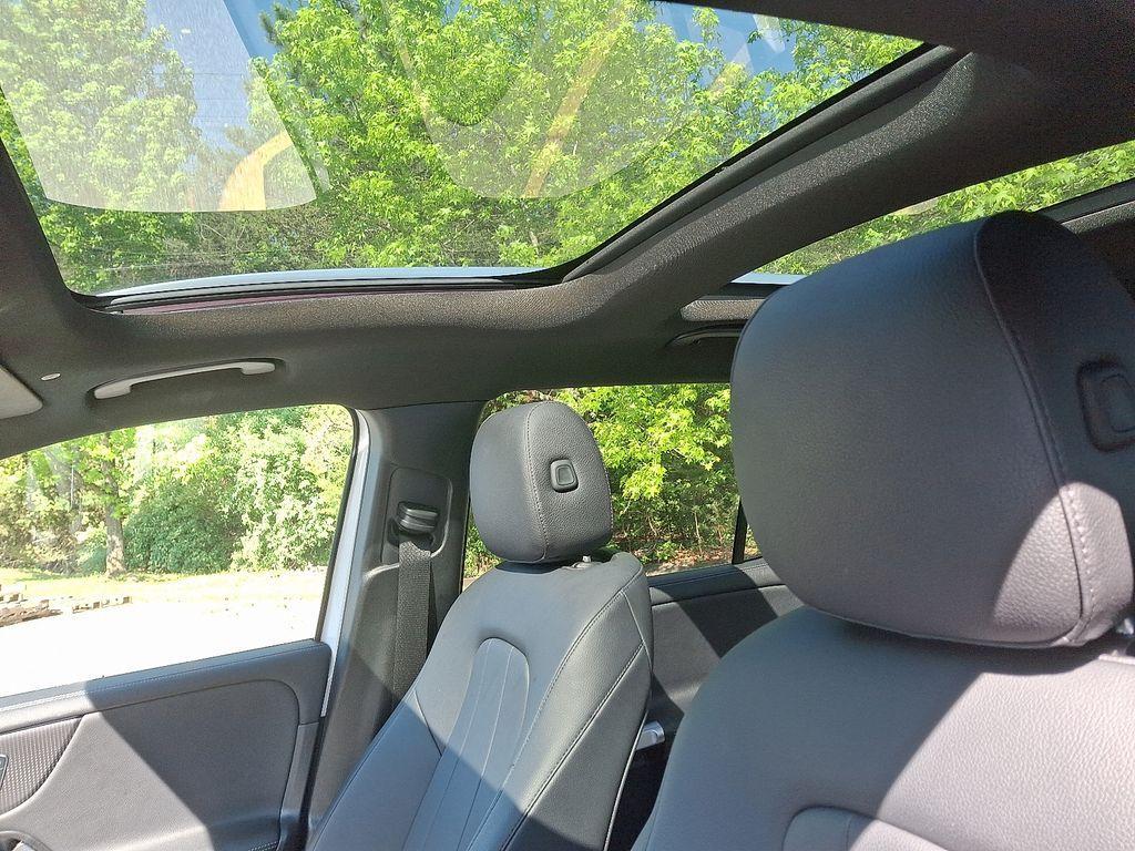 used 2023 Mercedes-Benz GLB 250 car, priced at $33,900