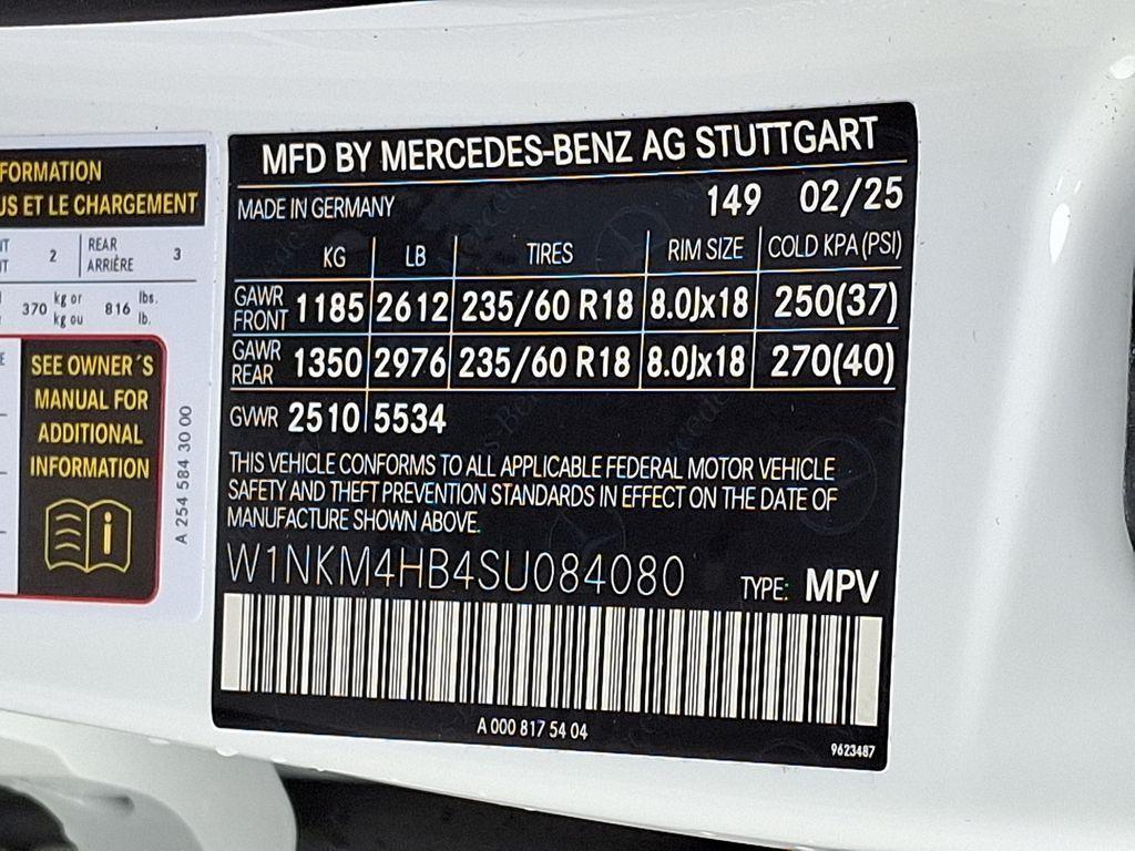 new 2025 Mercedes-Benz GLC 300 car, priced at $52,435
