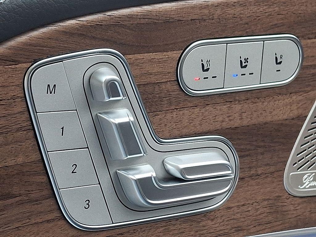 new 2026 Mercedes-Benz GLS 580 car, priced at $123,615