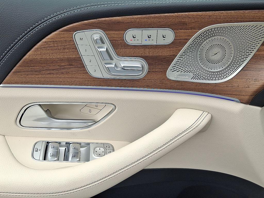 new 2026 Mercedes-Benz GLS 580 car, priced at $123,615