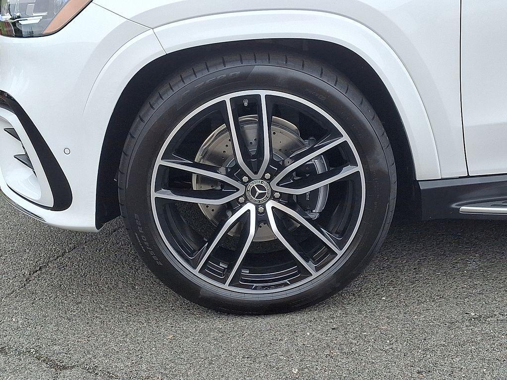 new 2026 Mercedes-Benz GLS 580 car, priced at $123,615