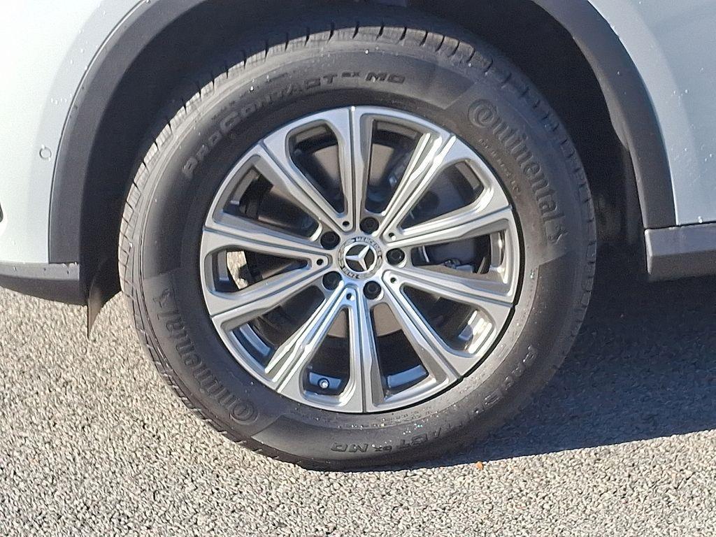 new 2026 Mercedes-Benz GLC 300 car, priced at $61,000