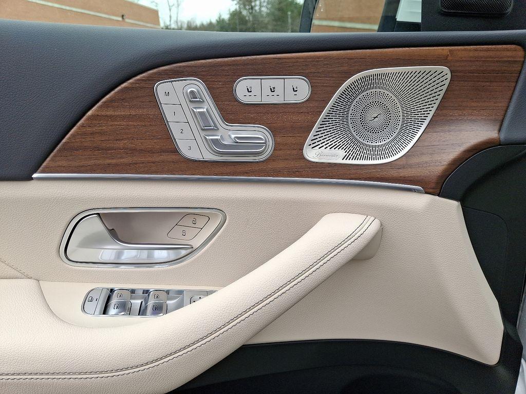 new 2025 Mercedes-Benz GLS 450 car, priced at $91,775