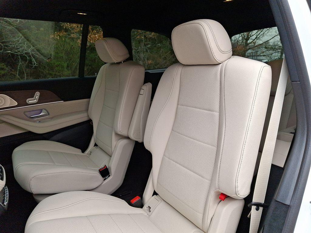 new 2025 Mercedes-Benz GLS 450 car, priced at $91,775