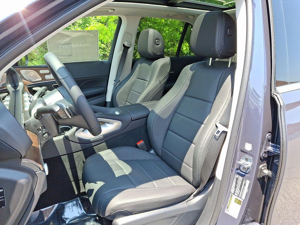 new 2025 Mercedes-Benz GLE 450e car, priced at $77,530