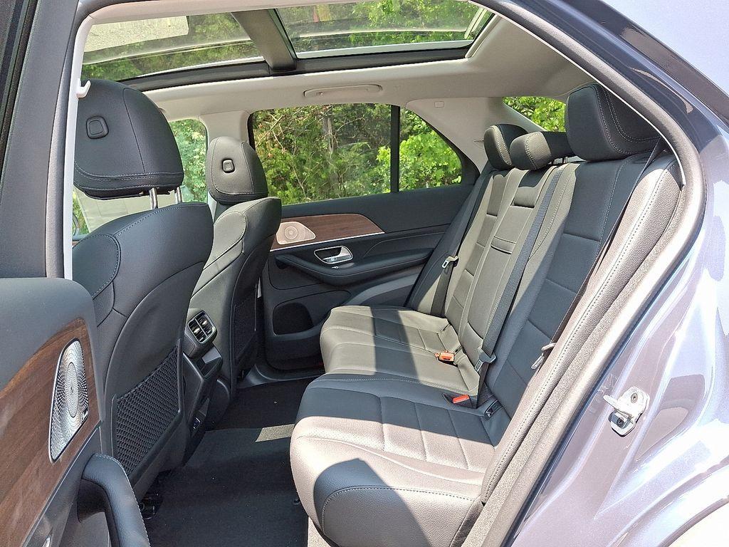 new 2025 Mercedes-Benz GLE 450e car, priced at $77,530