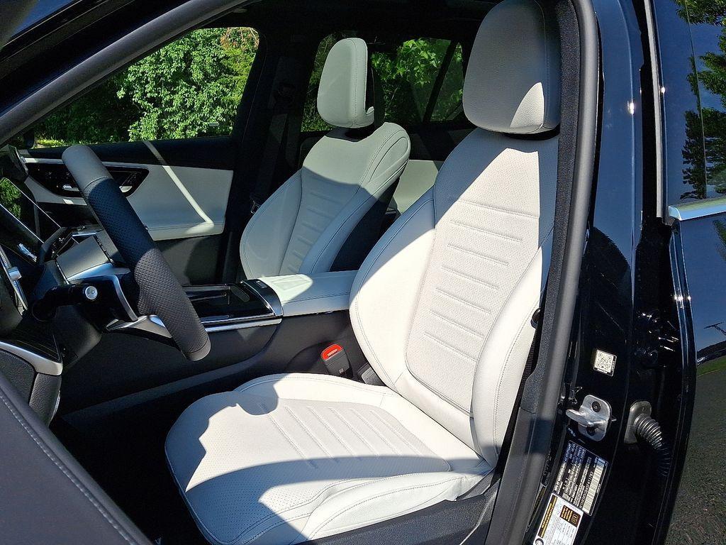 new 2025 Mercedes-Benz GLC 350e car, priced at $72,930